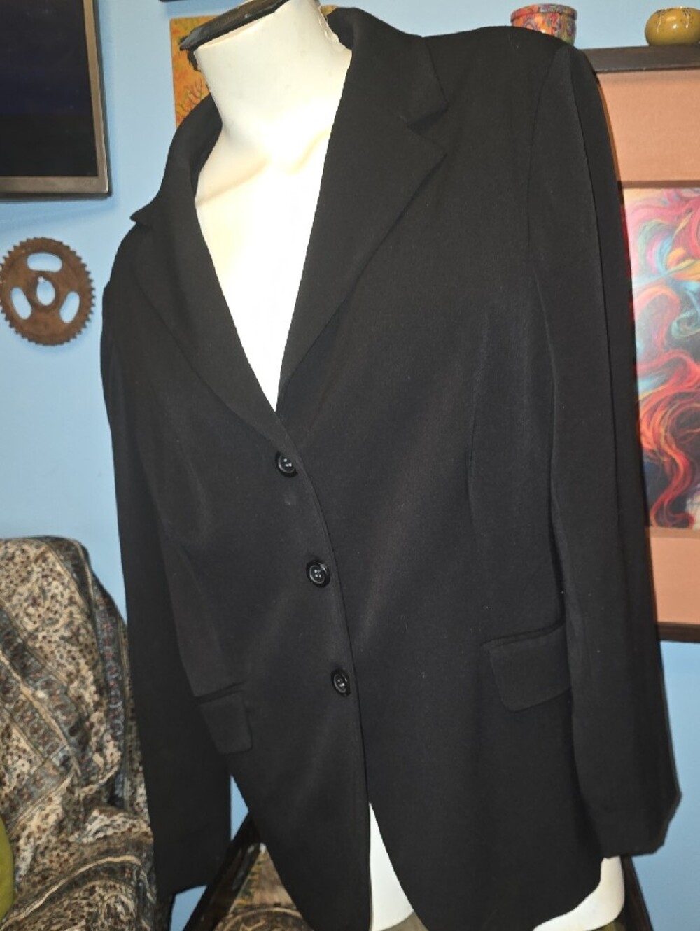 Women's Black Tailored Three-Button Blazer